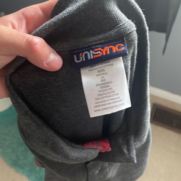 Tom Hortons uniform (pants included) - Picture 4 of 5